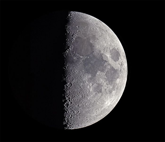 Luna en cuarto creciente Fases fotos astronómicas